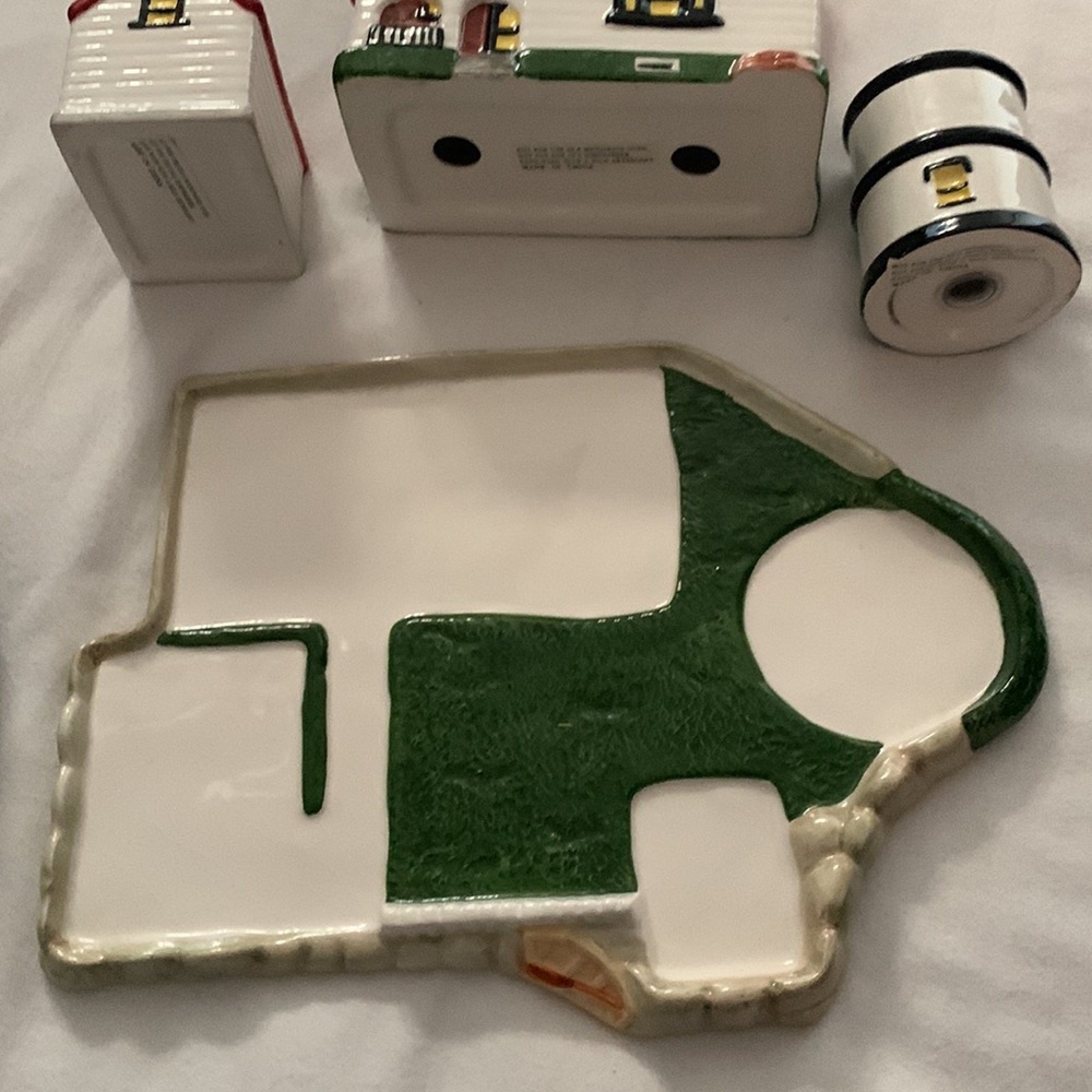 DONATED - Lighthouse Table Set - Picture 11 of 16